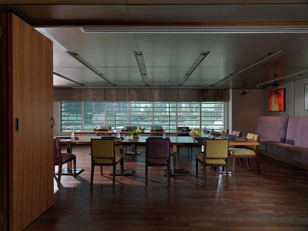 Damac Maison Canal Views Dubai Ngoại thất bức ảnh The interior of the lounge