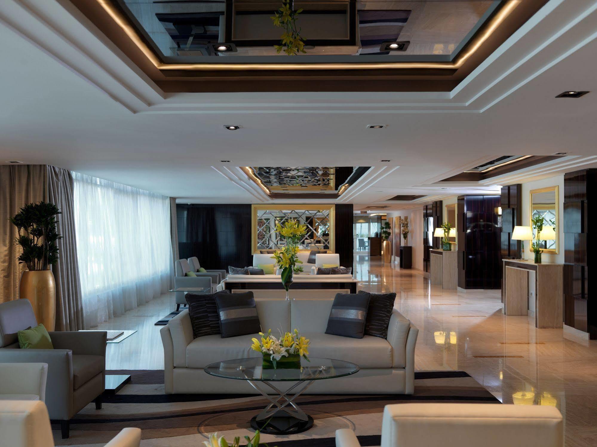 Damac Maison Canal Views Dubai Ngoại thất bức ảnh The lobby of the hotel