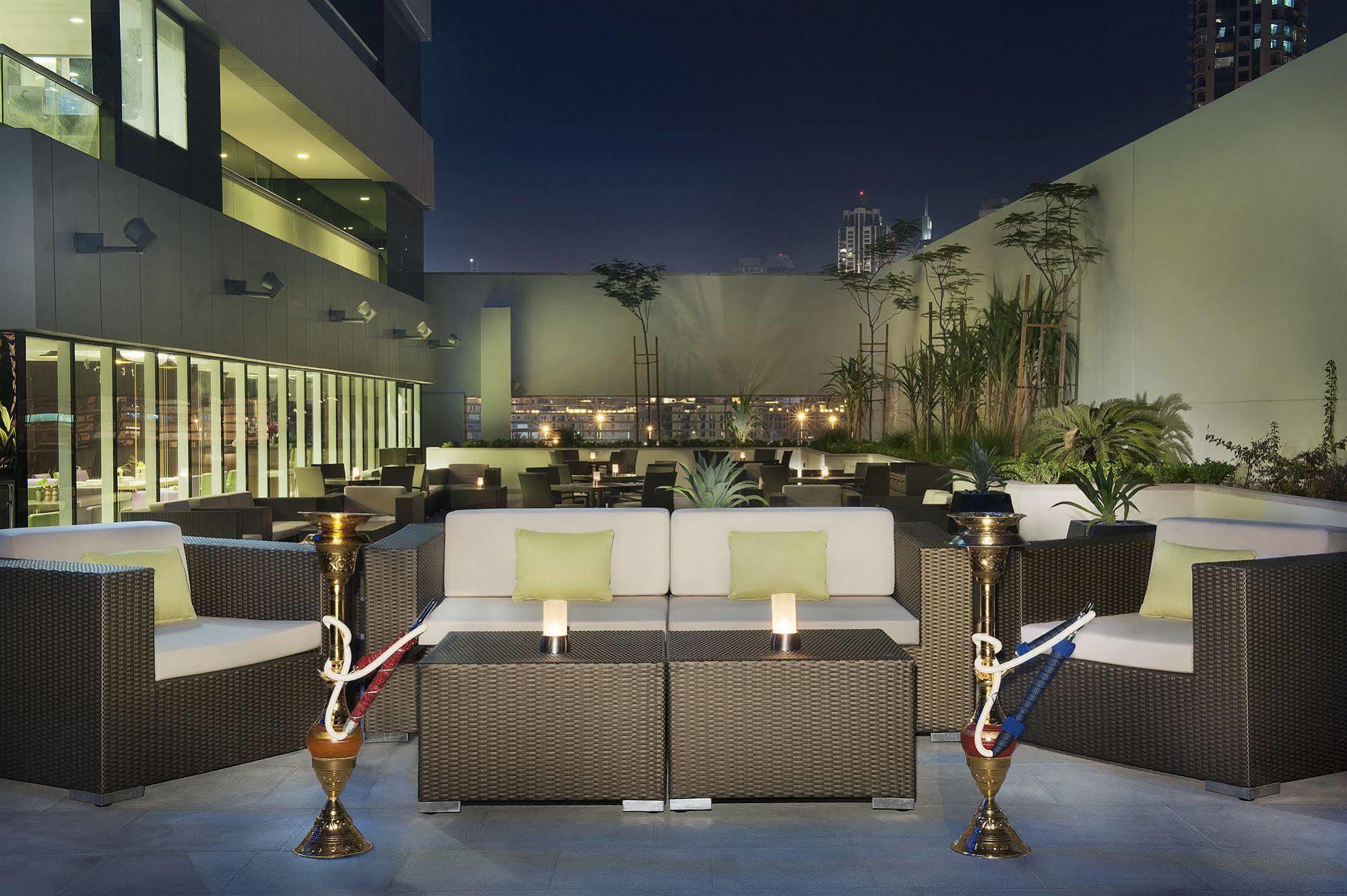 Damac Maison Canal Views Dubai Ngoại thất bức ảnh The Terrace